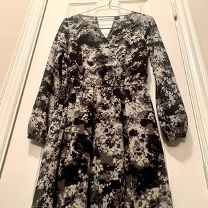 Xhilaration long sleeved floral dress, Small.